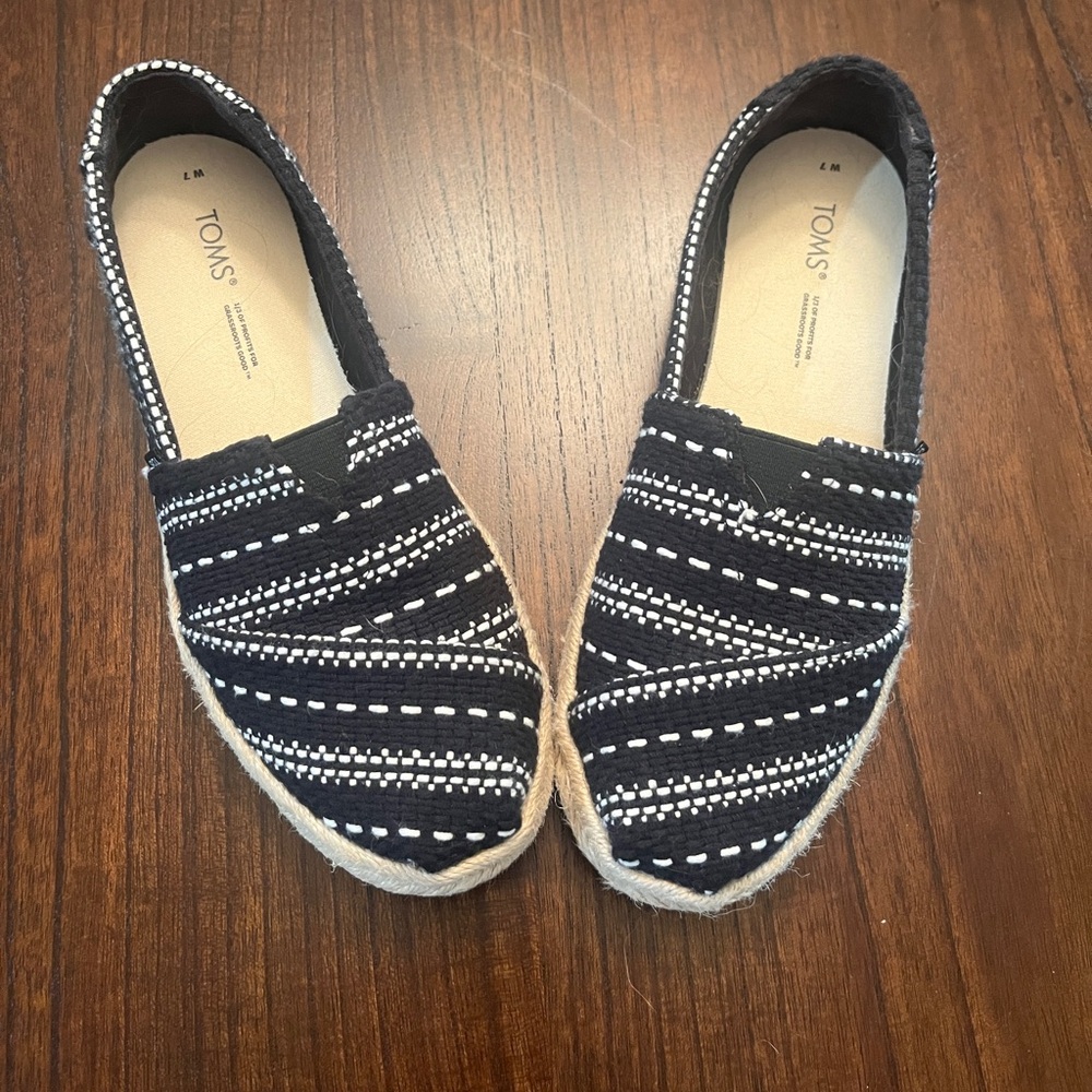 Tom’s slip ons